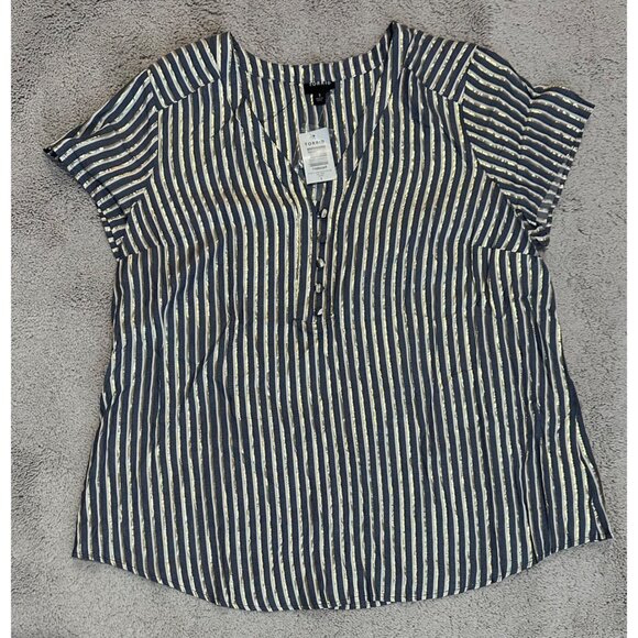 Torrid New Metallic Striped Short Sleeve Blouse W/ Button Detail Size 1X (14-16) - Picture 9 of 14